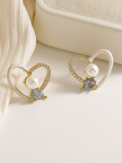 14k gold [pearlescent beige white] Brass Cubic Zirconia Heart Dainty Stud Earring